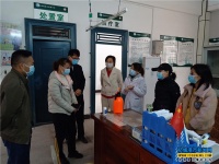 防城港市第一人民医院医务人员到市高级中学指导新冠肺炎疫情防控