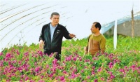 乡亲们称他“铁书记”——记中国铁路乌鲁木齐局集团公司驻村干部亚库甫·阿沙木都