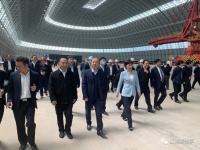 快看!岳阳人在长江边造了个亚洲最大“胶囊”