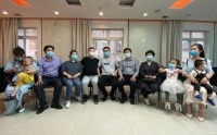 错换人生后,跨越28年的重逢