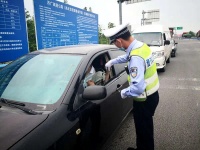@许昌人,严查!即日起坐后排不系安全带,也要罚