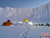 中国青藏科考首次获取喀喇昆仑山脉境外深冰芯和湖芯