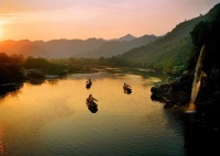 安徽石台:“旅游+扶贫” 风景变“钱”景