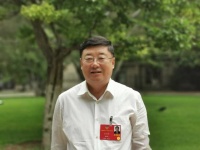 张显友委员:满足老年人群体健身场地设施需求