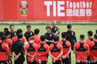 洛国富将留国家队治疗 于大宝:国足目标打好世预赛