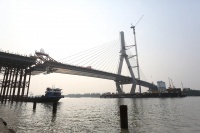 黄浦江上第13座大桥主桥今晨顺利合龙!计划年内基本建成