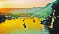 安徽石台县:山水风景乐游人