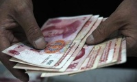 年轻人贷款消费,中年人贷款买房,这代人成借款“狂魔”