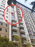 5户阳台集体断裂,可怕!你家阳台装修合格么?