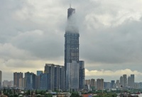 武汉卖地也超百亿 疫情下疯抢地王:该推出房地产税吗?