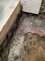 卫生间不做防水 房屋变泡水房 满京华云著一期数百业主求助无门