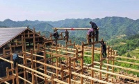 社评 | 让贫困人口不住危房，房地产行业要帮一把