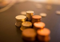 发行数量与实募资金双降 5月集合信托产品平均收益率跌至7.81%