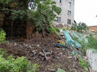 城中“垃圾山”恶臭难闻? 集中整治15天将变绿地!
