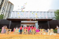 万科·四季花城展示区开放,吸引千人打卡“热气球派对”
