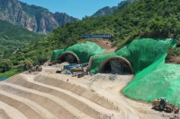 京秦高速秦皇岛段加紧建设 城市交通路网将提档升级