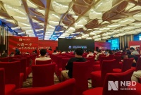 楼市燃了!千人秒杀6000万顶豪 上海单价最贵豪宅将入市