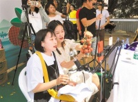 “网红带货”3小时卖出5万公斤荔枝