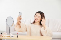 监管缺失、效果不明、伤脸隐患 “双11”来临家用美容仪还能好好剁手吗？