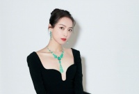 拉高颜值有秘诀！艾诗摩尔润眼仪，释放疲劳又美目