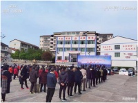 响应垫江政府公益号召，融创照亮白家