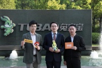 2小时21万在线围观！百安居“第一生产线”探访兔宝宝，这场直播太“燃”了