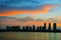 地产商逃离三四线，南阳首场集中拍地拍了个“寂寞”：18宗地流拍10宗，中止3宗