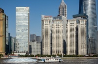 两位上海地产经纪人自述：成交一套1.3亿老洋房收入百万和2400万买套房