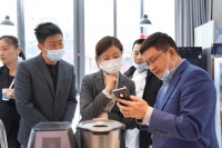 烹饪数字化多场景应用探讨｜浙江省商务厅副处长佟大行考察田螺云厨共享厨房