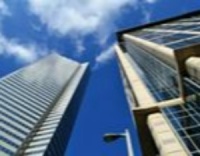 银行年报暴露房地产风险 大小房企将面临融资两级分化？