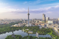 长春上半年新房成交“腰斩” 团购买房能否助楼市回暖？