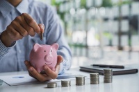 房贷利率将探至24年来最低！5年期LPR再降15个基点，300万房贷最高可省5.7万