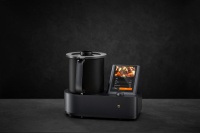 “厨房自由”的背后，是一款智能化的“机器人”