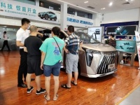 仅一家店3天订单轻松破百！新一代M8豪华MPV为何这么火爆？