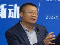 邓郁松：房地产行业短期化解风险仍是首位，市场将走向供需双向收缩下的平衡