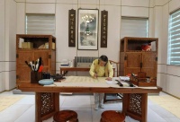 线墨弹乾坤，方圆赋神韵—浅谈伍炳亮的线条智慧