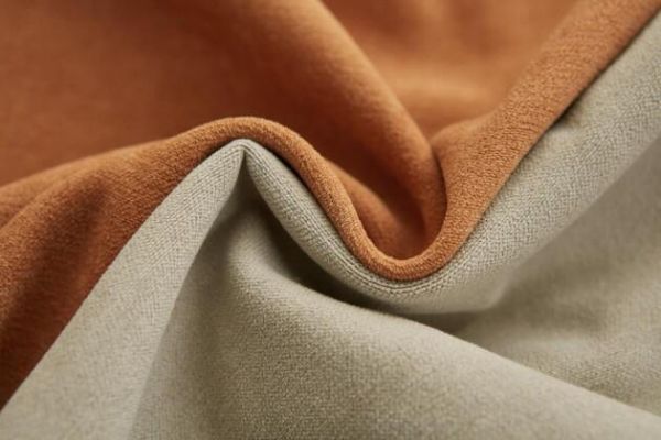 如何提升家里的格调?一款量身定制的高端窗帘必不可少!