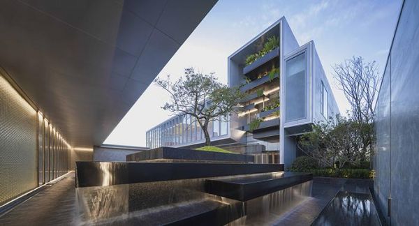 　（昆明龙江金茂府）