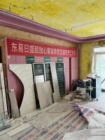 装饰公司贴砖空鼓太多，监理师严格把关赢口碑