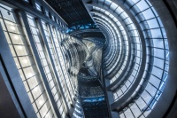 高层纱窗怎么拆下来？高层开窗风太大怎么办?