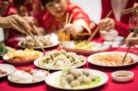 老房子破破烂烂，为什么还要回家过年？