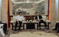热烈欢迎乐清市委书记徐建兵一行领导莅临半径母线槽参观考察