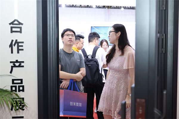 创米数联亮相广州建博会，智能门配解决方案打开行业升级新路径