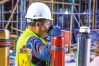 亚青会主场馆建设挑灯夜战意正酣