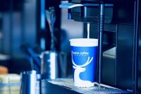 瑞幸咖啡承认虚假交易22亿元,股价下跌超80%,盘中三次熔断