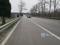 我市开启春季道路保洁模式 路面清扫延伸到乡镇