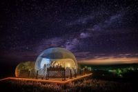 去这里,打卡巴厘岛同款秋千、热气球、帐篷和星空!