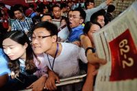 购房者别傻了，哪那么多“日光秒光盘”？已有被查，党报表态