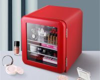 当施华洛世奇遇上HCK哈士奇，成就精致奢华美妆小冰箱！