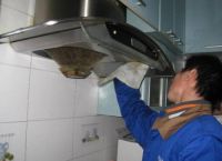 擦抽油烟机用什么方法快 抽油烟机安装方法